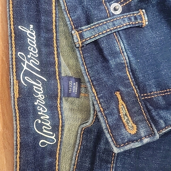 |Universal Thread| Size 16| High Rise Jegging | - Picture 5 of 6